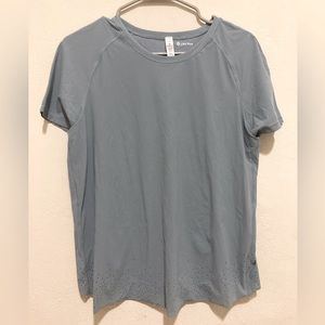 Lululemon shirt woman’s 8  “” like new”